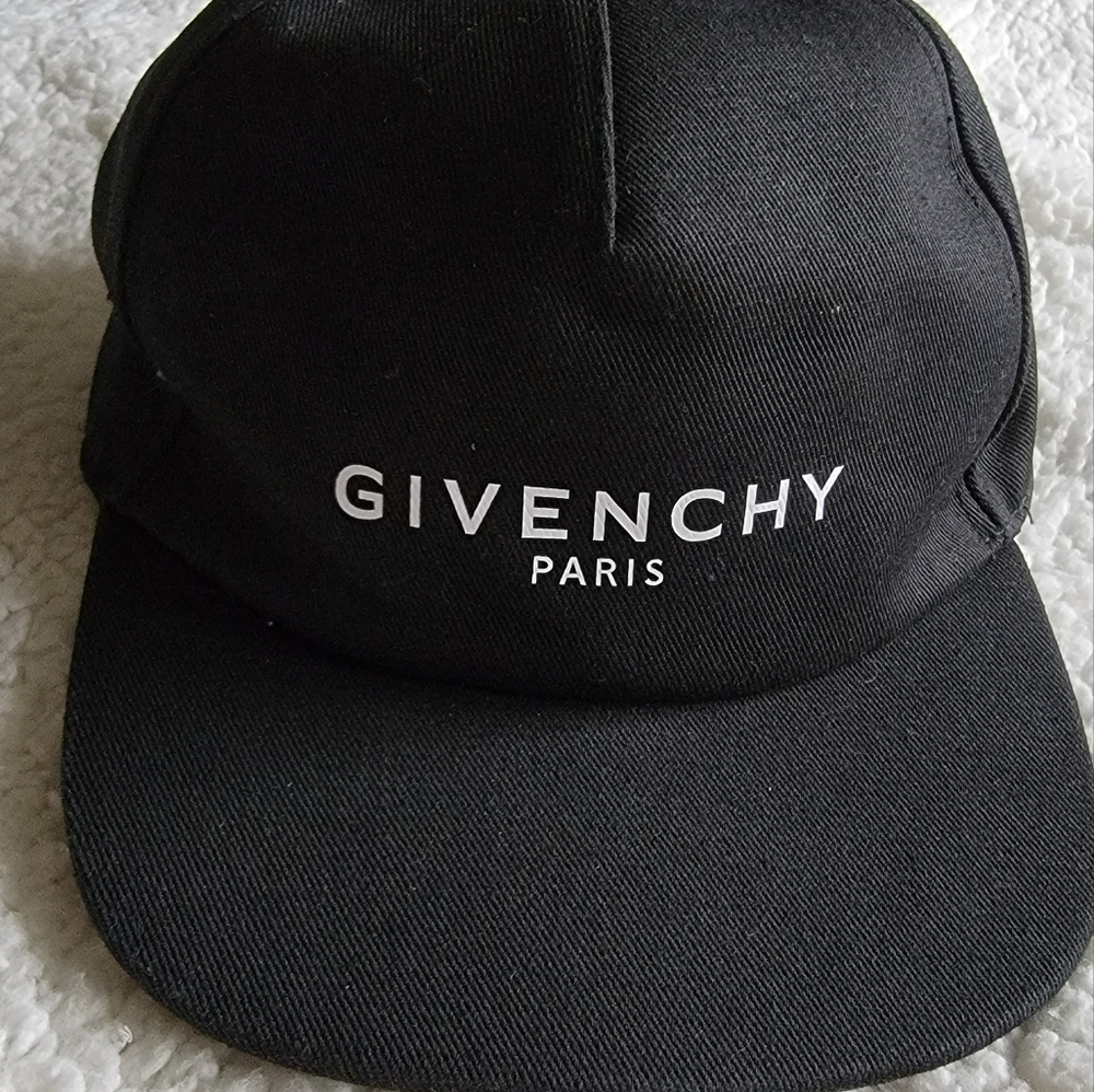 Black Givenchy hat / cap for KIDS size 50